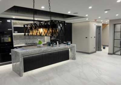 Luxury kitchen painting in London – modern finish by Eliot Painting Ltd